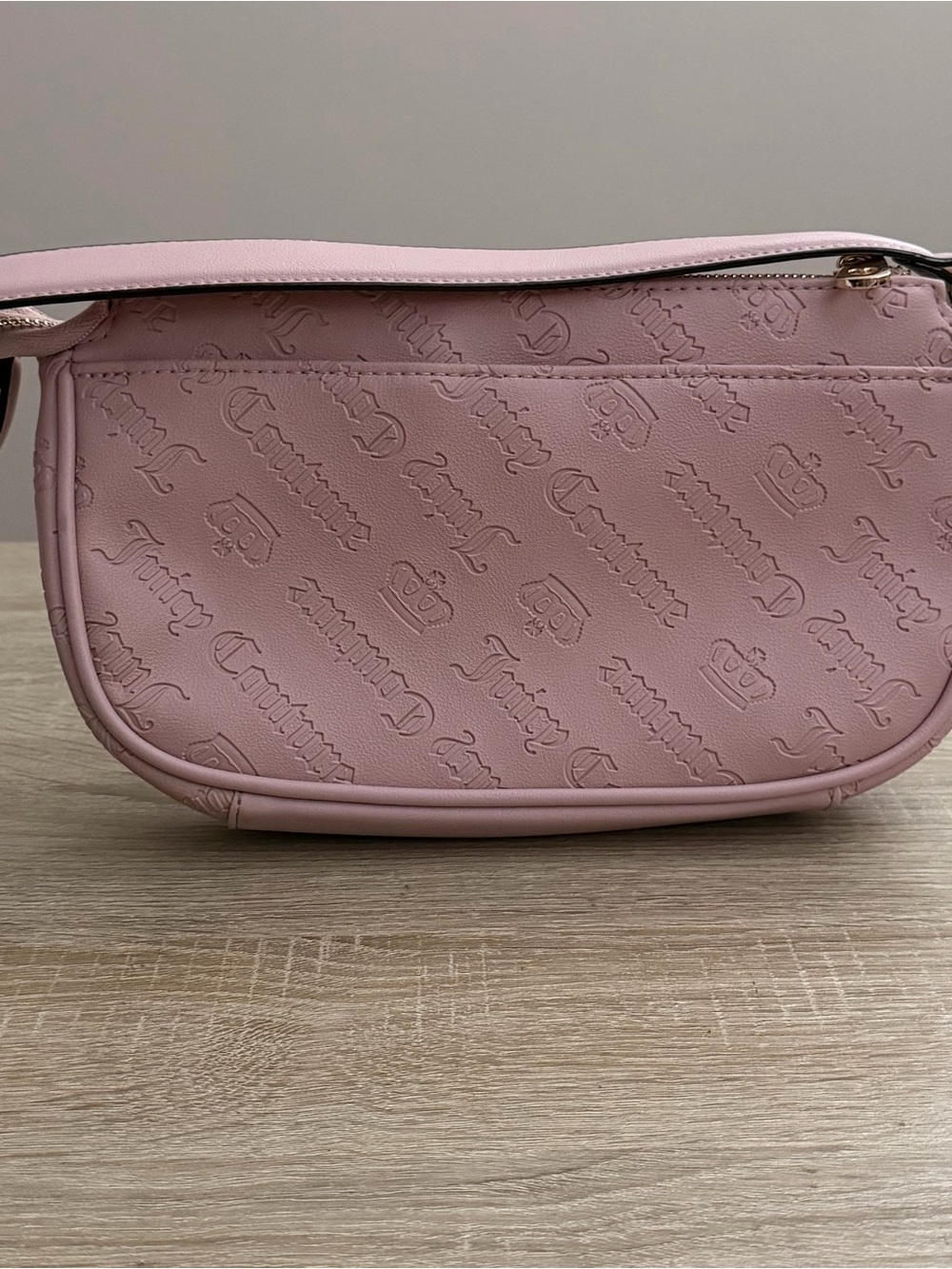 Pink Embossed Chain Charm Women’s Crossbody Bag - Picture 3 of 7
